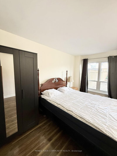 Back Unit-17 Regatta Crescent, Toronto, Ontario image-0-4