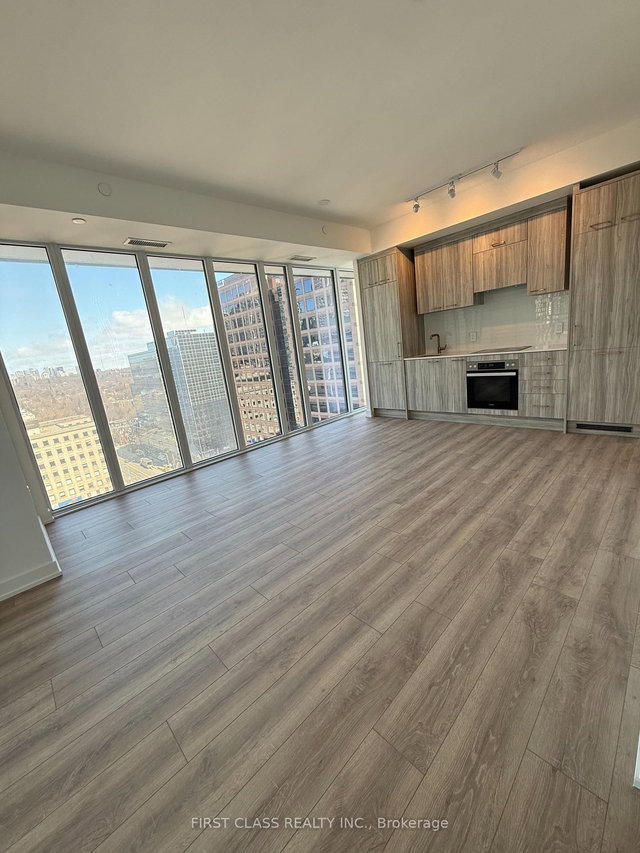 1603 - 634 CHURCH Street