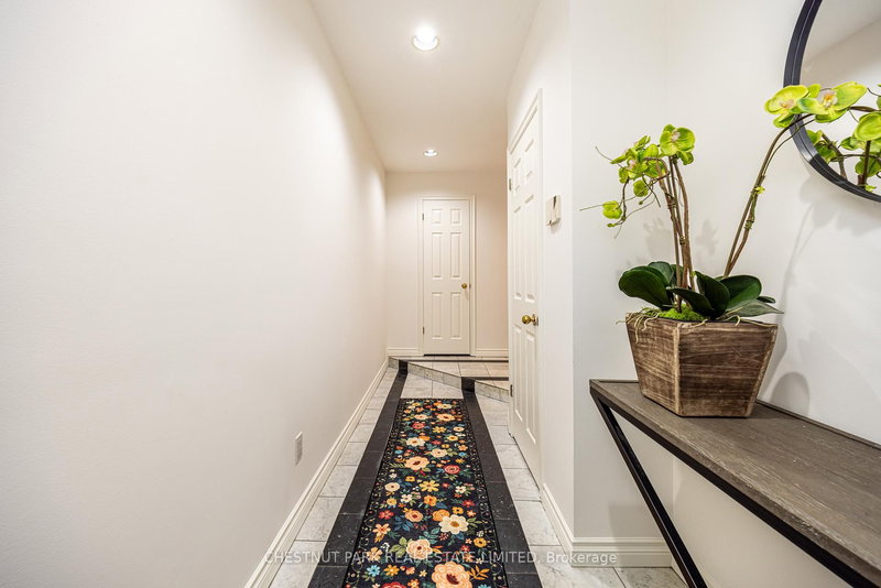 263 Erskine Ave, Toronto, M4P 1Z6 | Image 2