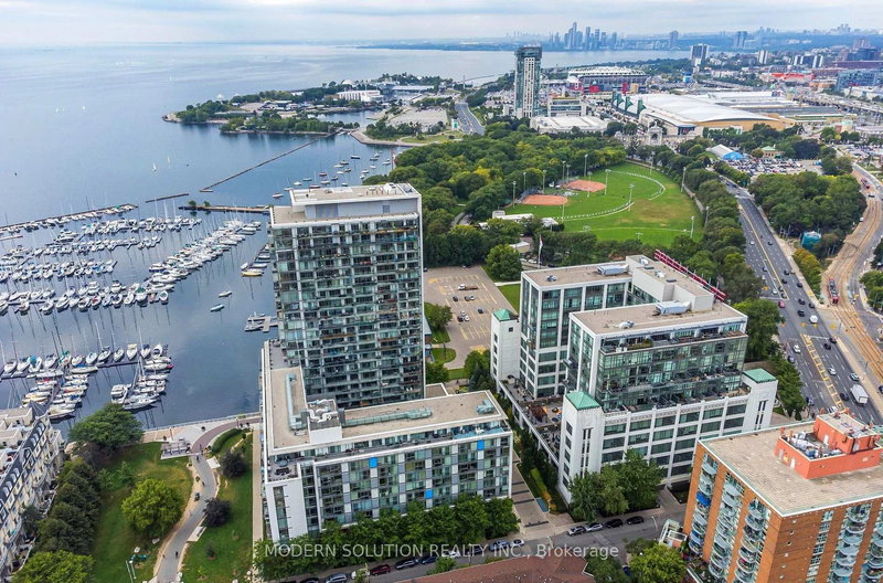 home for lease on 329-90 Stadium Road