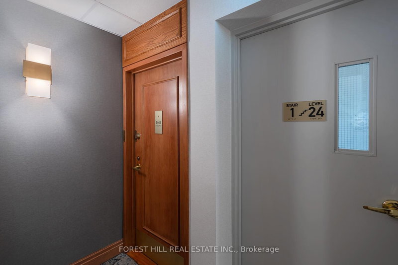 2405 - 24 Wellesley St W, Toronto, M4Y 2X6 | Image 2