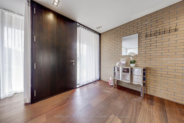 6 Bannatyne Drive