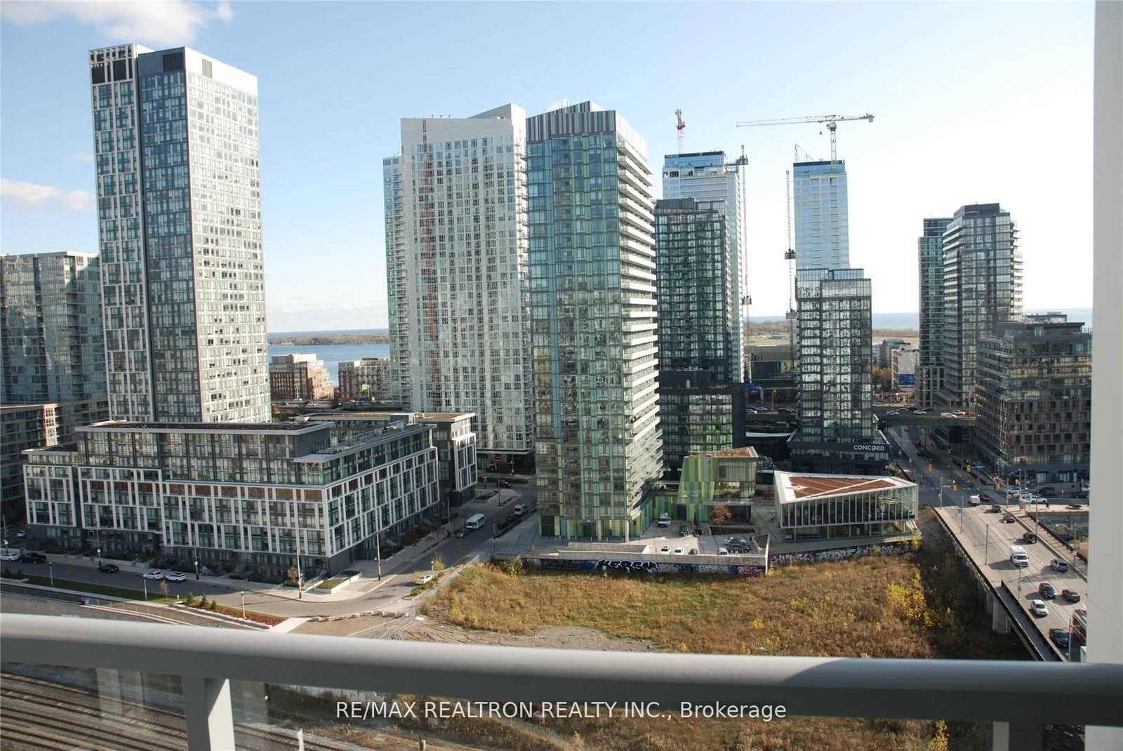 27 Bathurst Street, Unit 1602 - Photo 17