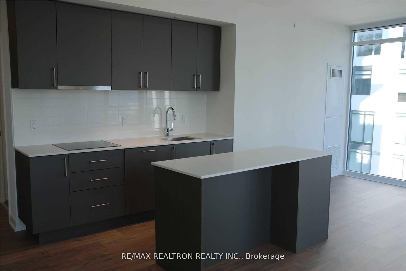 27 Bathurst Street, Unit 1602 - Photo 4