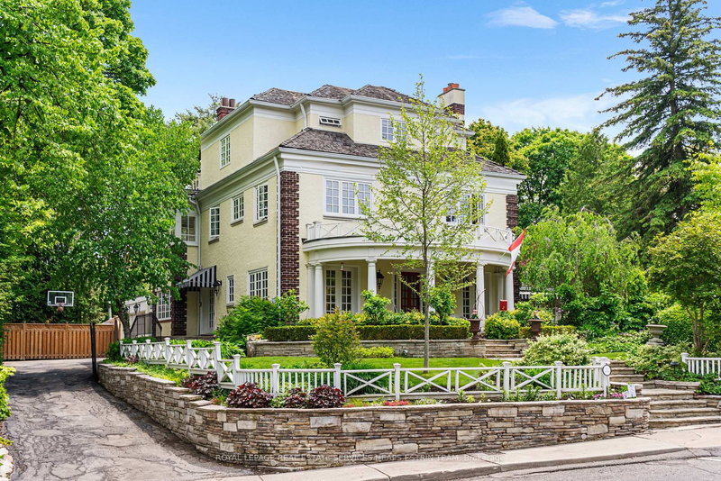 25 Strathgowan Cres, Toronto, M4N 2Z6 | Image 2