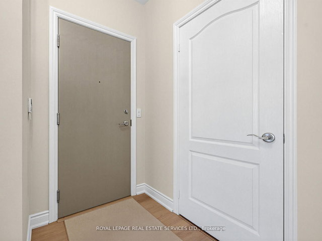 902 - 319 Merton Street