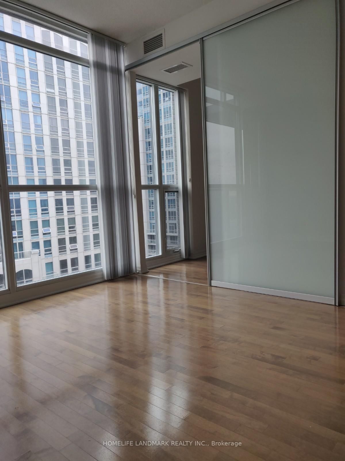 770 Bay Street, Unit Ph305 - Photo 12