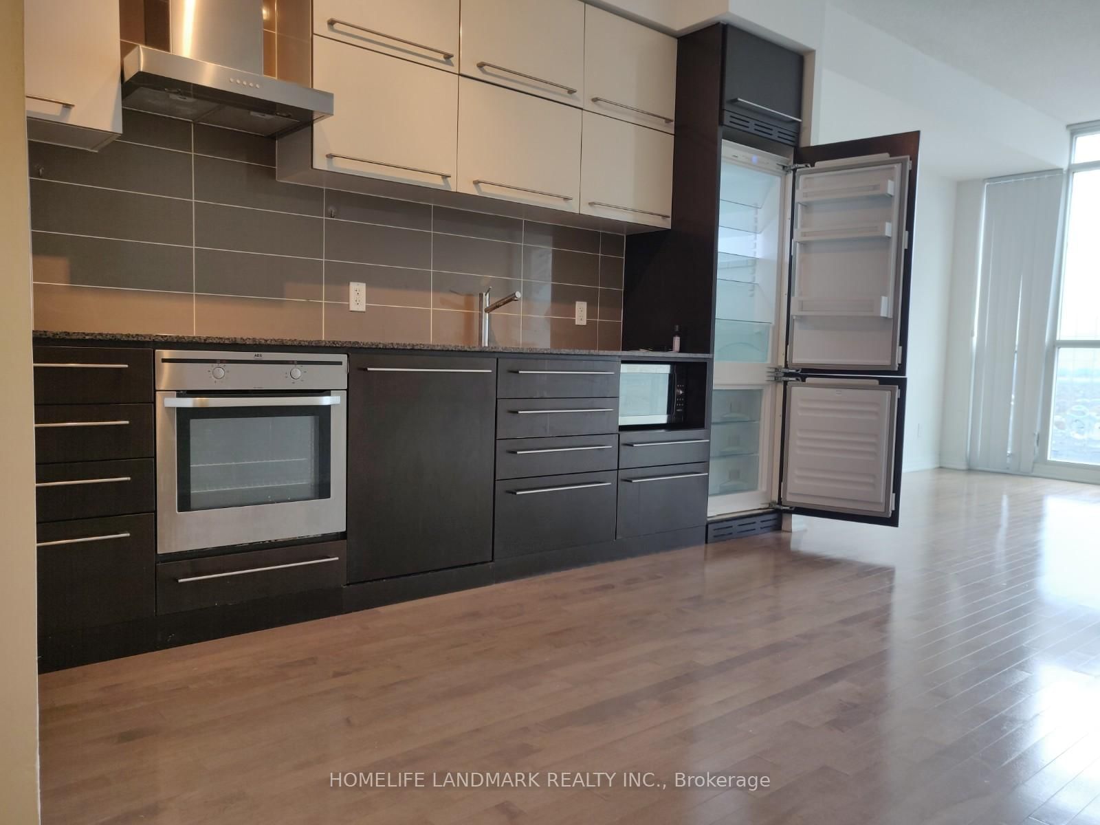 770 Bay Street, Unit Ph305 - Photo 5