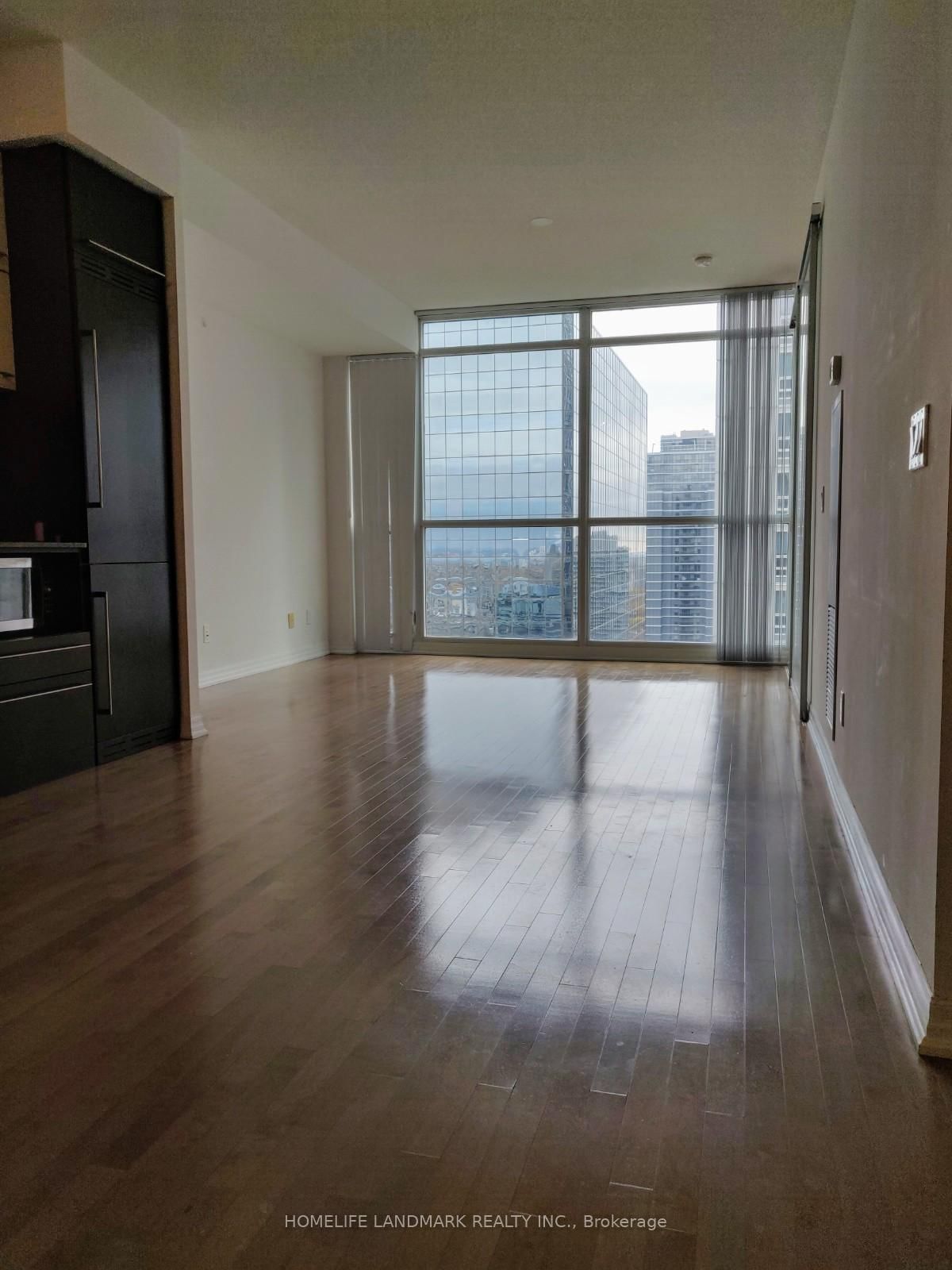 770 Bay Street, Unit Ph305 - Photo 8