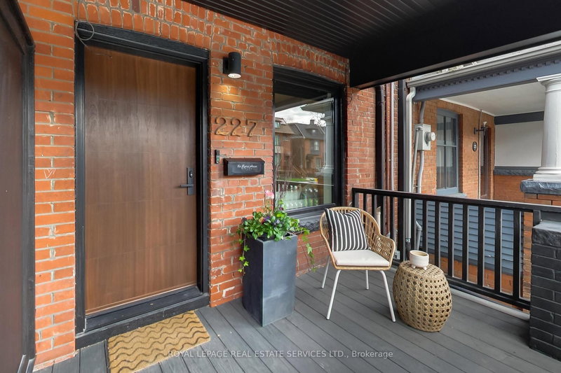 227 Howland Ave, Toronto, M5R 3B7 | Image 2