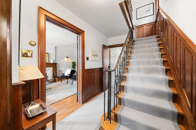 814 Duplex Ave, Toronto, M4R 1W7 | Image 3