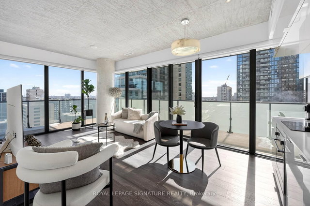 1110 - 185 Roehampton Avenue