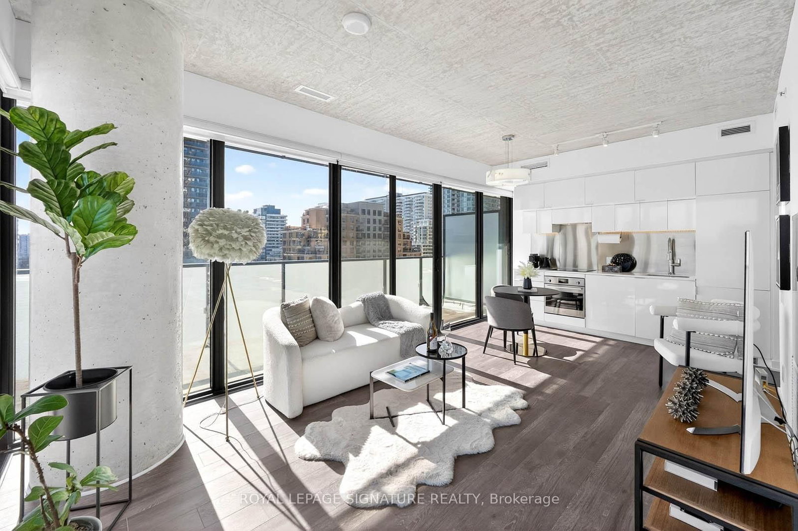 185 Roehampton Avenue, Unit 1110 - Photo 3