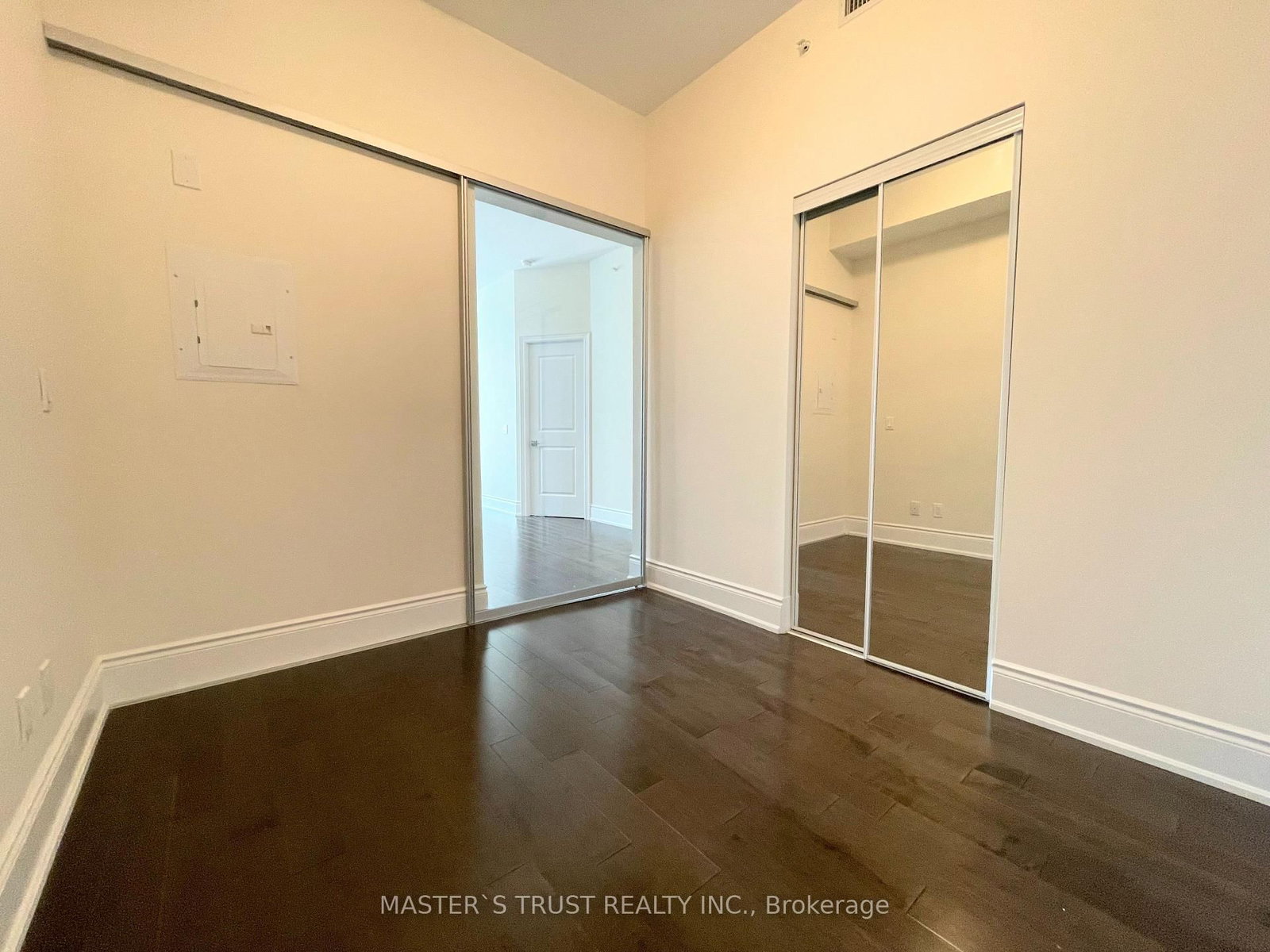 23 Glebe Road W, Unit 917 - Photo 12