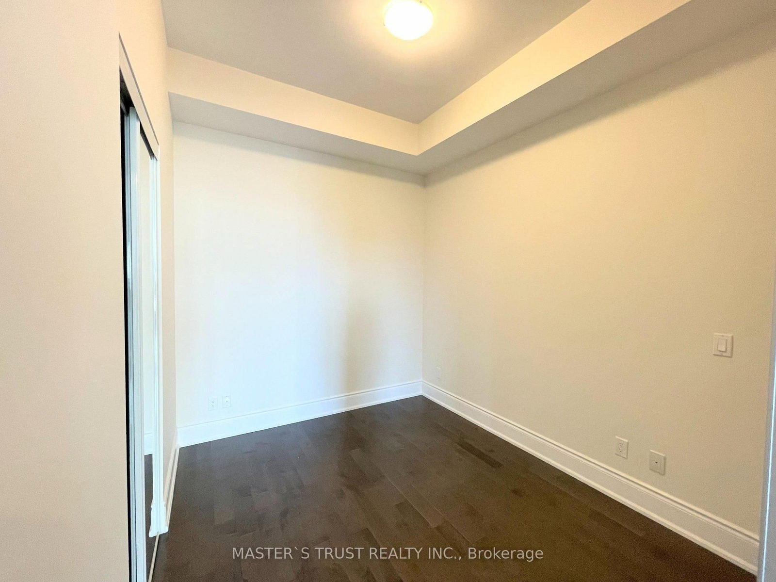 23 Glebe Road W, Unit 917 - Photo 13