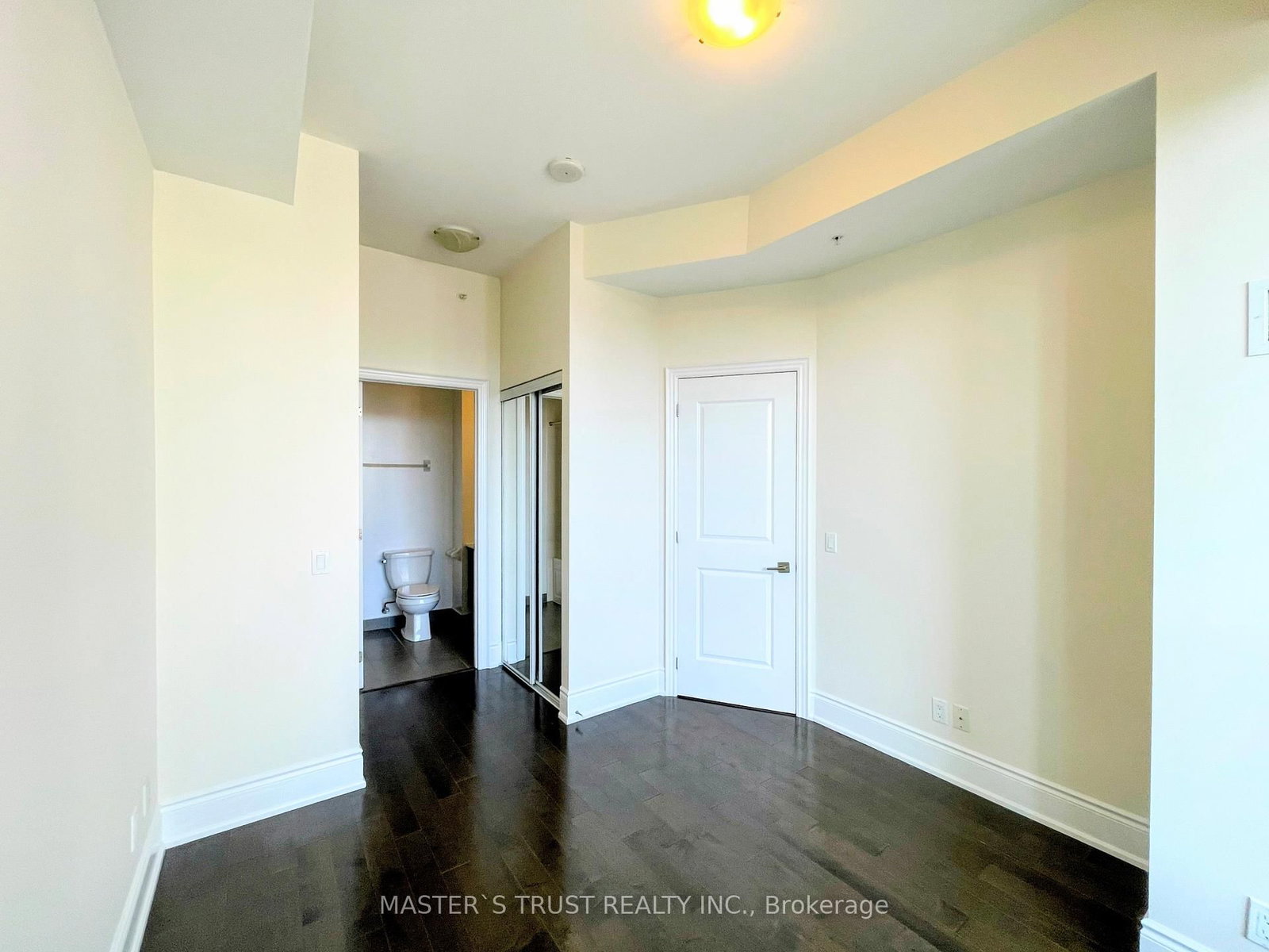 23 Glebe Road W, Unit 917 - Photo 9