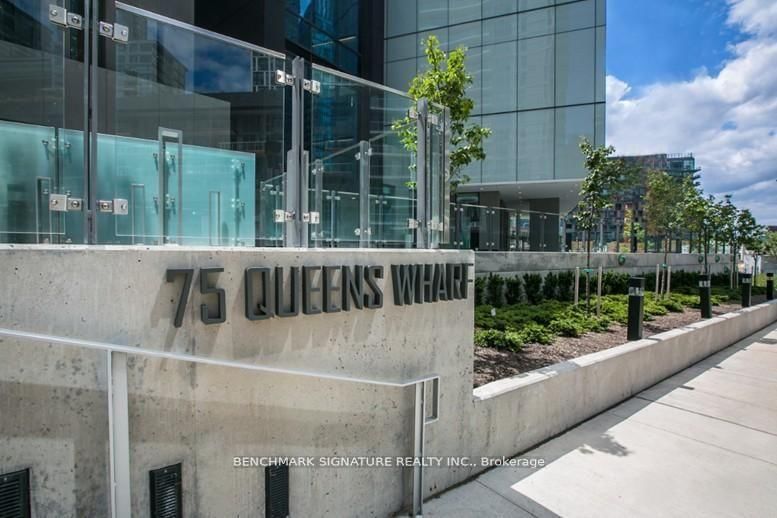 205 - 75 Queens Wharf Rd, Toronto, M5V 0J8 | Image 2