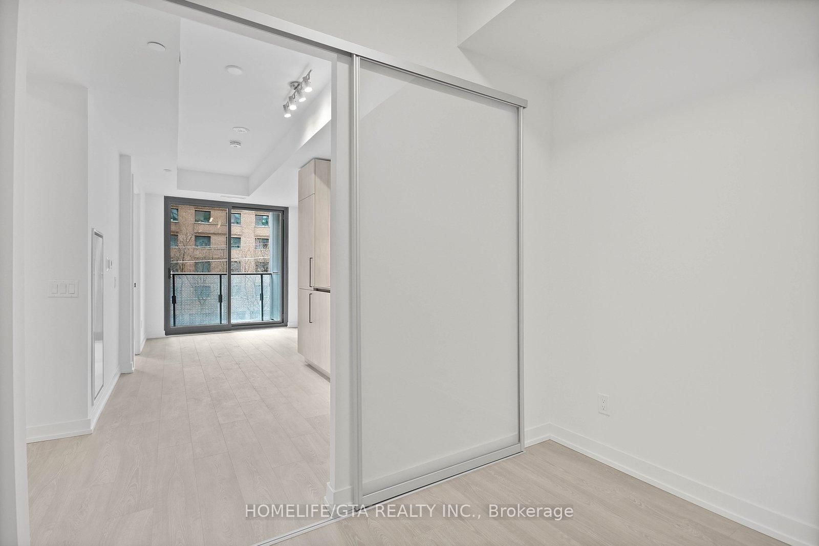 35 Parliament Street, Unit 324 - Photo 14