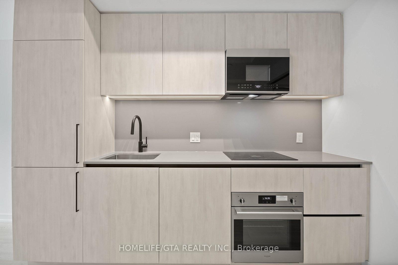 35 Parliament Street, Unit 324 - Photo 9