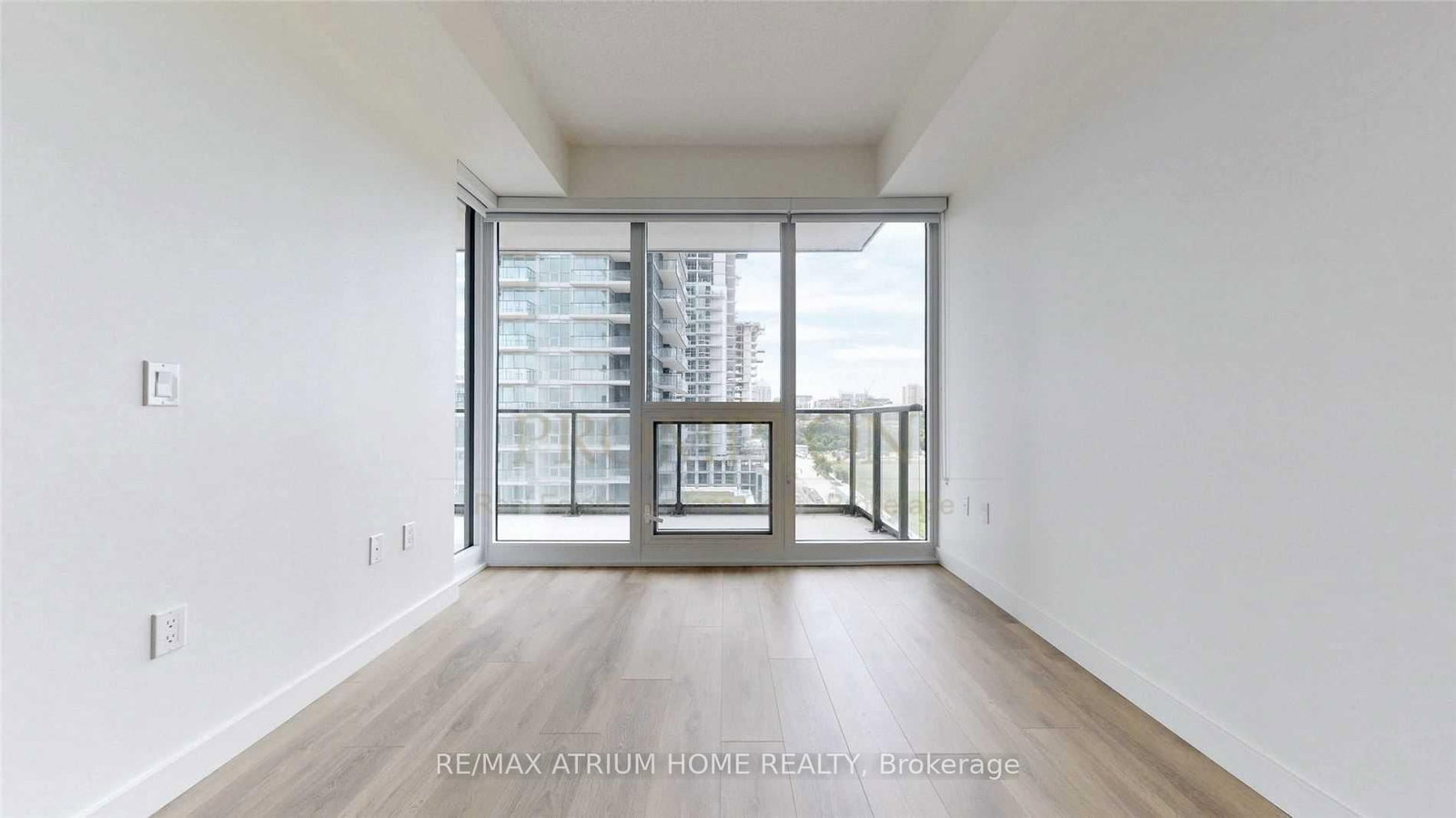 85 Mcmahon Drive, Unit 1808 - Photo 15