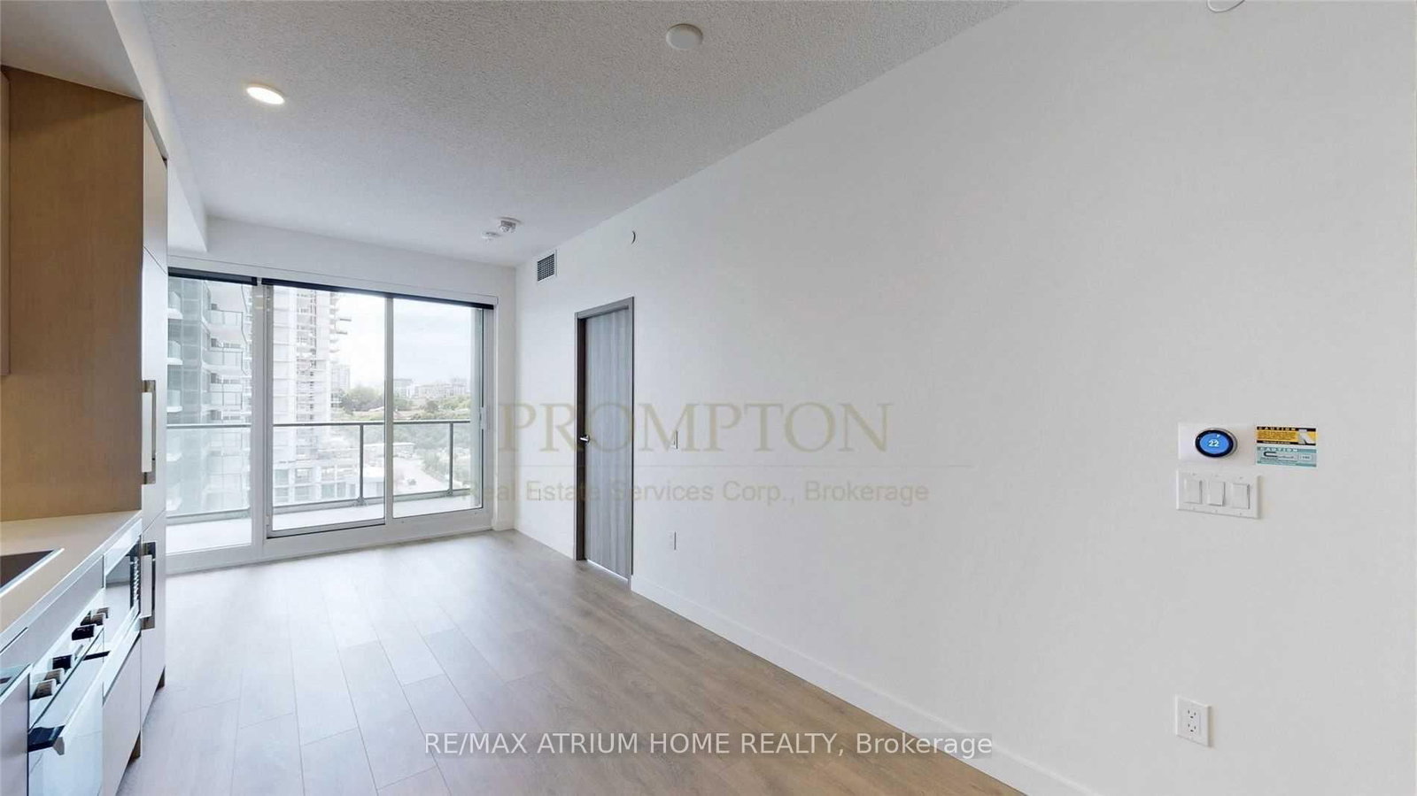 85 Mcmahon Drive, Unit 1808 - Photo 5