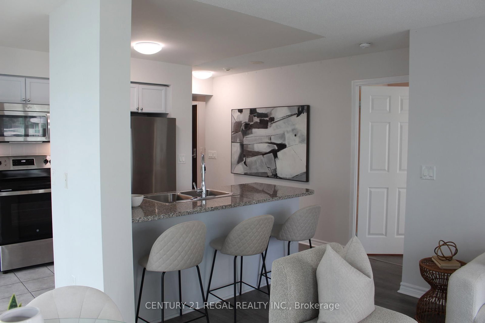 Condo for sale at 2706-19 Grand Trunk Crescent, Toronto, Ontario, M5J 3A3 - Waterfront Communities C1 - MLS: C13027674