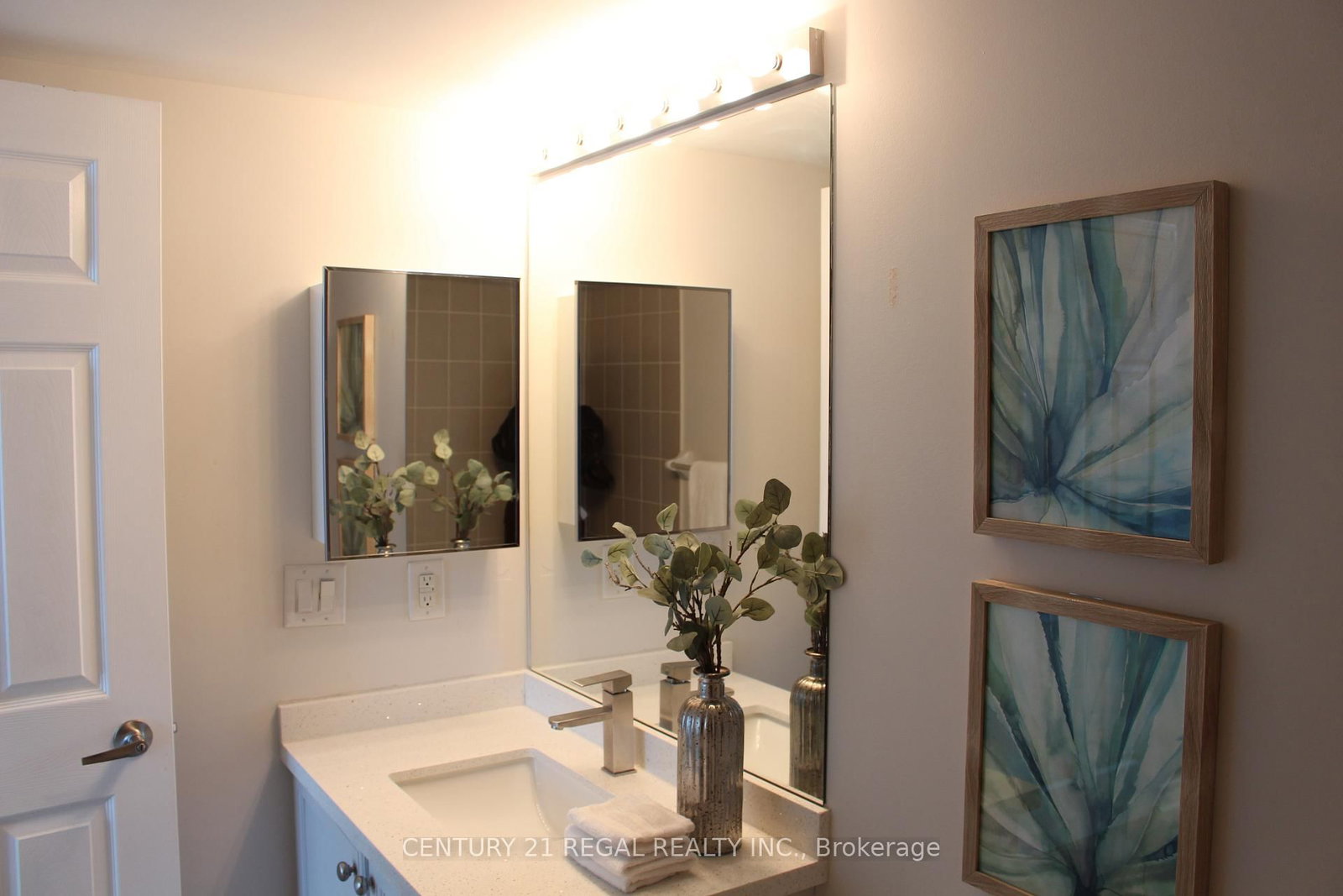 Condo for sale at 2706-19 Grand Trunk Crescent, Toronto, Ontario, M5J 3A3 - Waterfront Communities C1 - MLS: C13027674