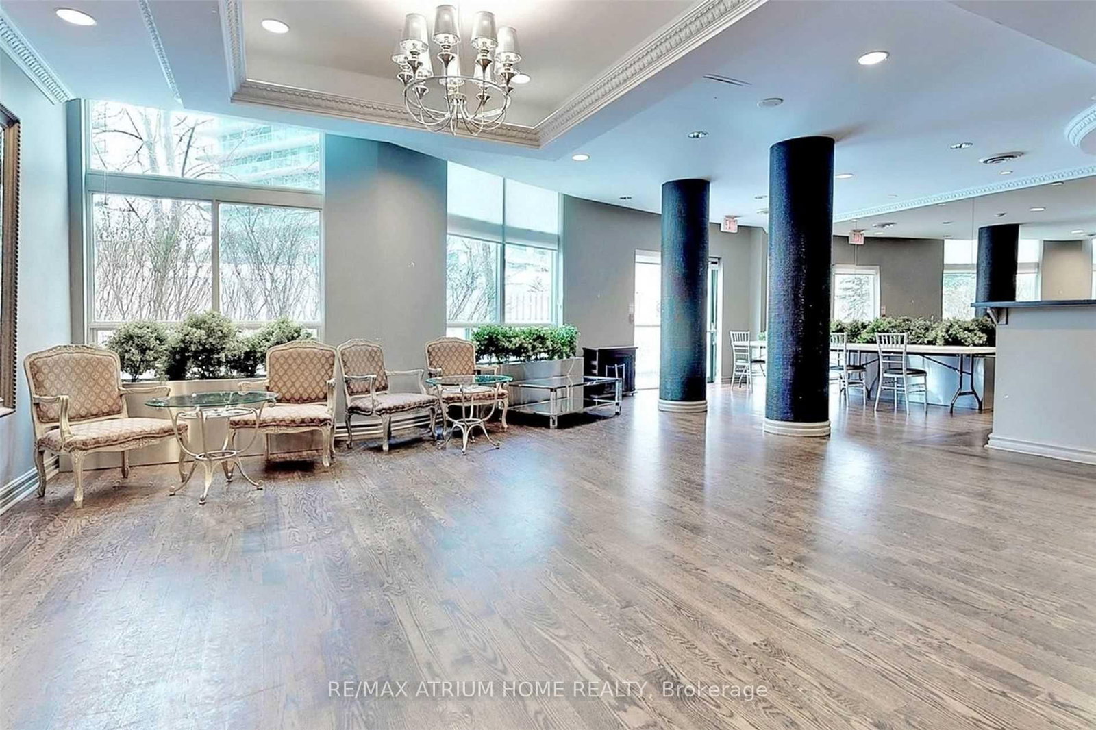 23 Lorraine Drive, Unit 816 - Photo 29