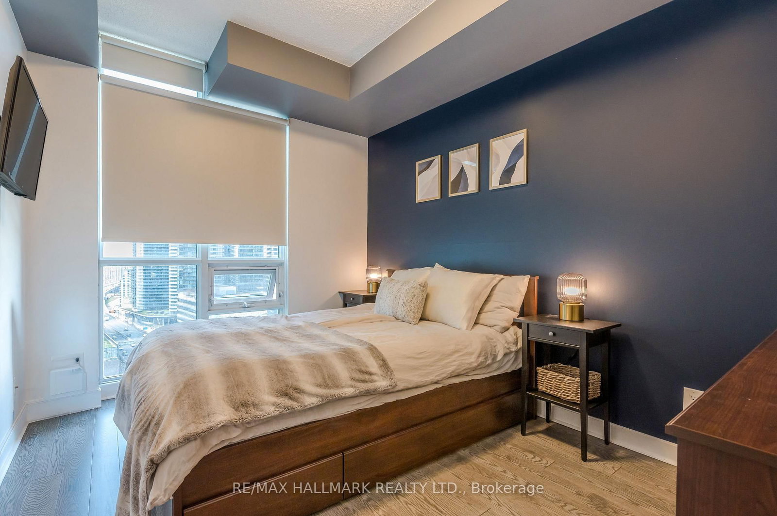 Condo for sale at 2211-18 Harbour Street, Toronto, Ontario, M6J 2Z6 - Waterfront Communities C1 - MLS: C13027698