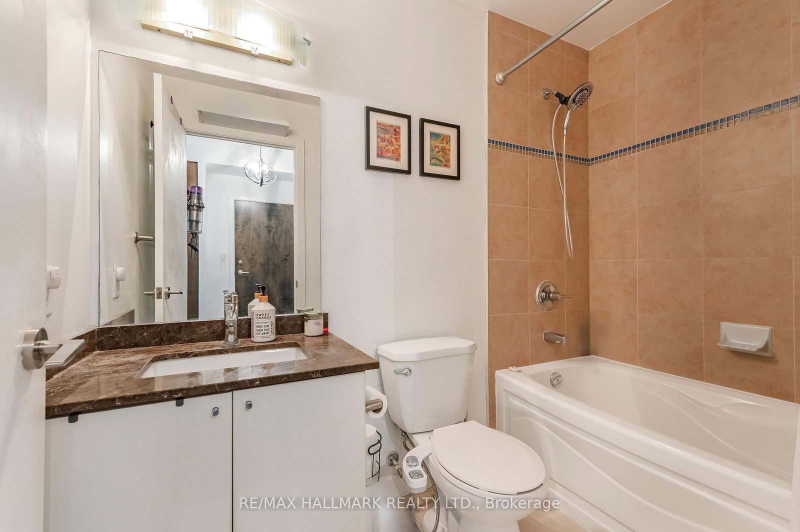 Condo for sale at 2211-18 Harbour Street, Toronto, Ontario, M6J 2Z6 - Waterfront Communities C1 - MLS: C13027698