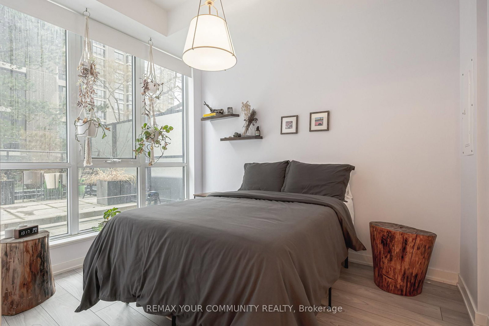 609 Avenue Road, Unit 201 - Photo 18