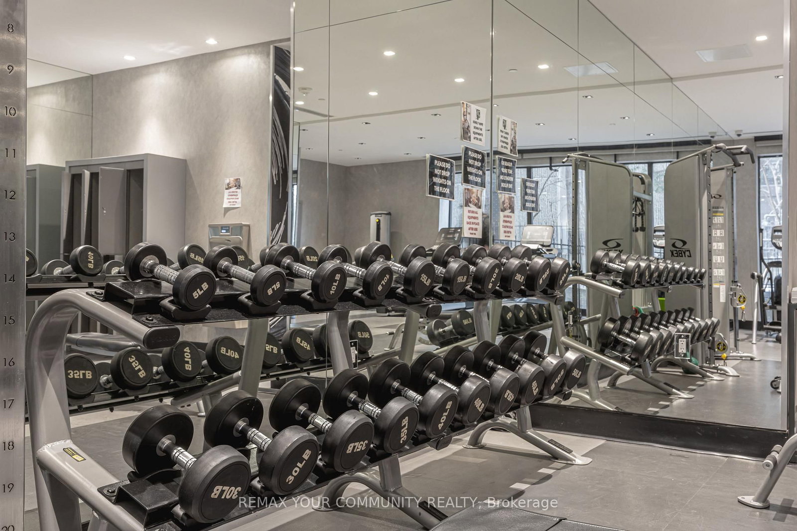 609 Avenue Road, Unit 201 - Photo 31