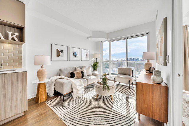 418 - 52 Forest Manor Road