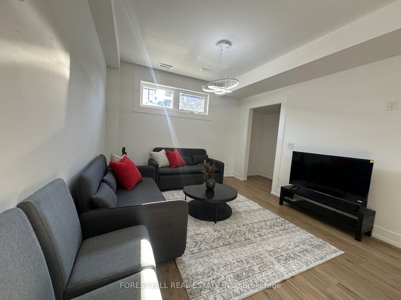 1A - 171 Cedric Ave, Toronto, M6C 3X7 | Image 2