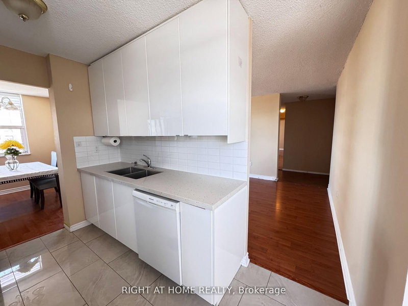 2104 - 205 Hilda Ave, Toronto, M2M 4B1 | Image 2