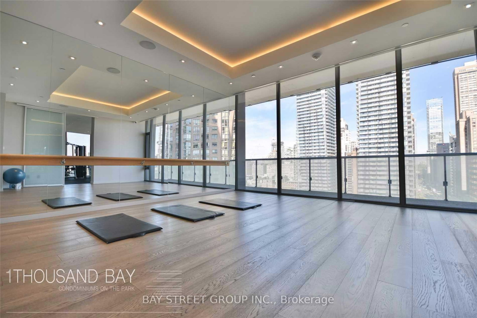 57 St Joseph Street, Unit Ph4 - Photo 8