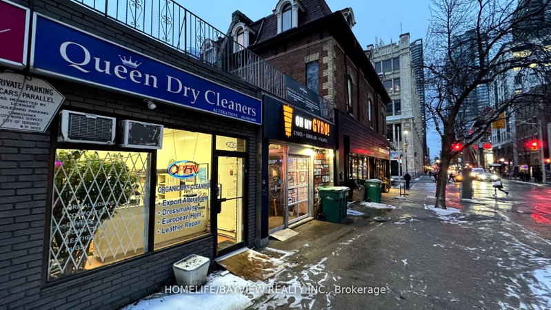 157 John St W photo 2