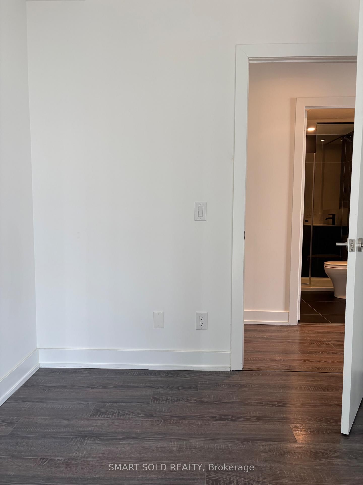 20 Edward Street, Unit 904 - Photo 14