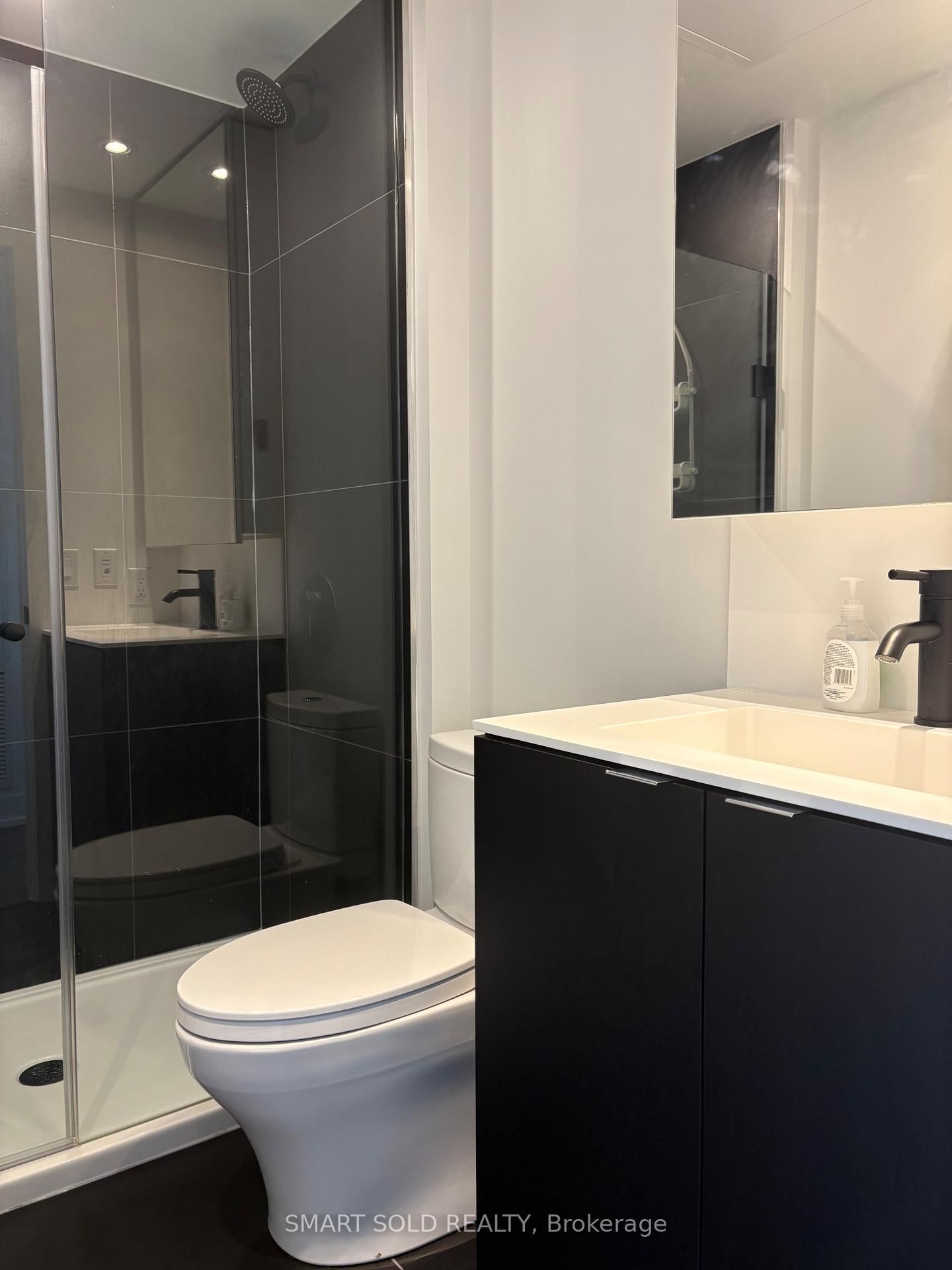 20 Edward Street, Unit 904 - Photo 16