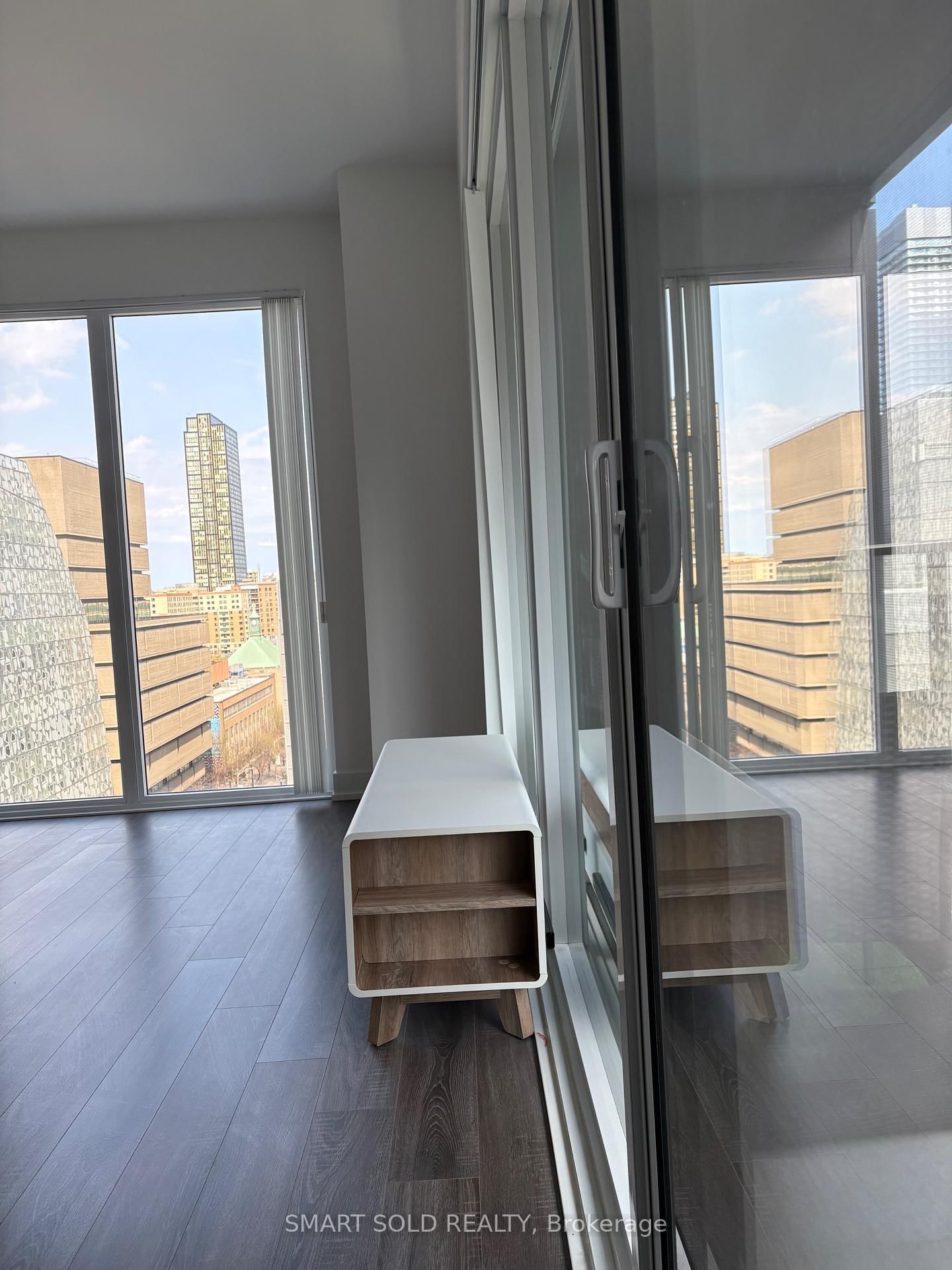 20 Edward Street, Unit 904 - Photo 28