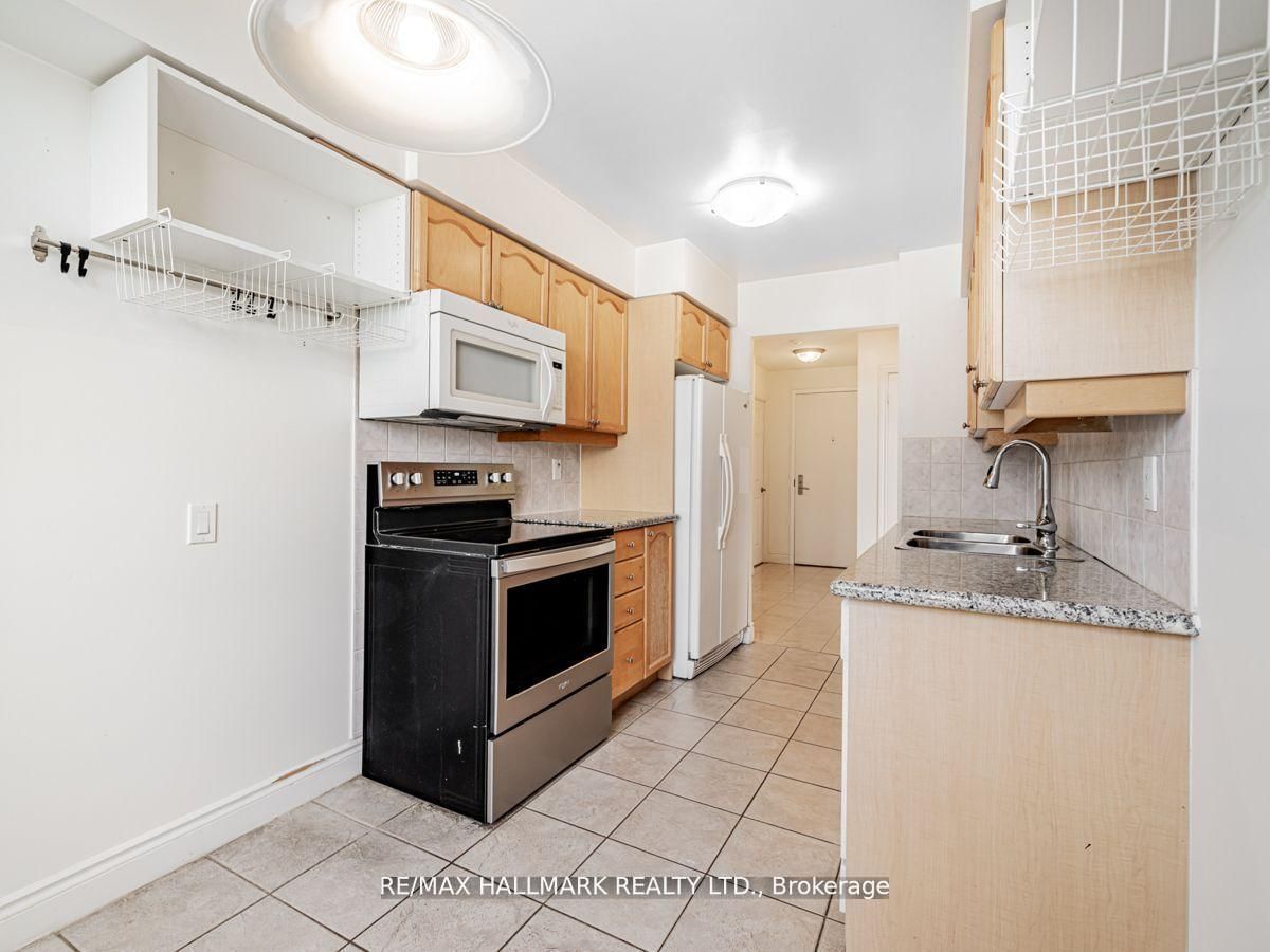 80 Harrison Garden Boulevard, Unit 927 - Photo 11
