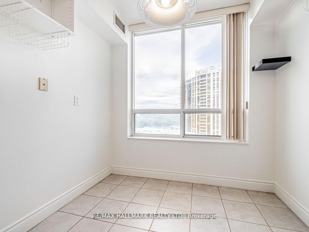 80 Harrison Garden Boulevard, Unit 927 - Photo 12