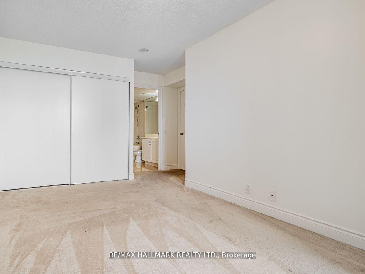 80 Harrison Garden Boulevard, Unit 927 - Photo 16