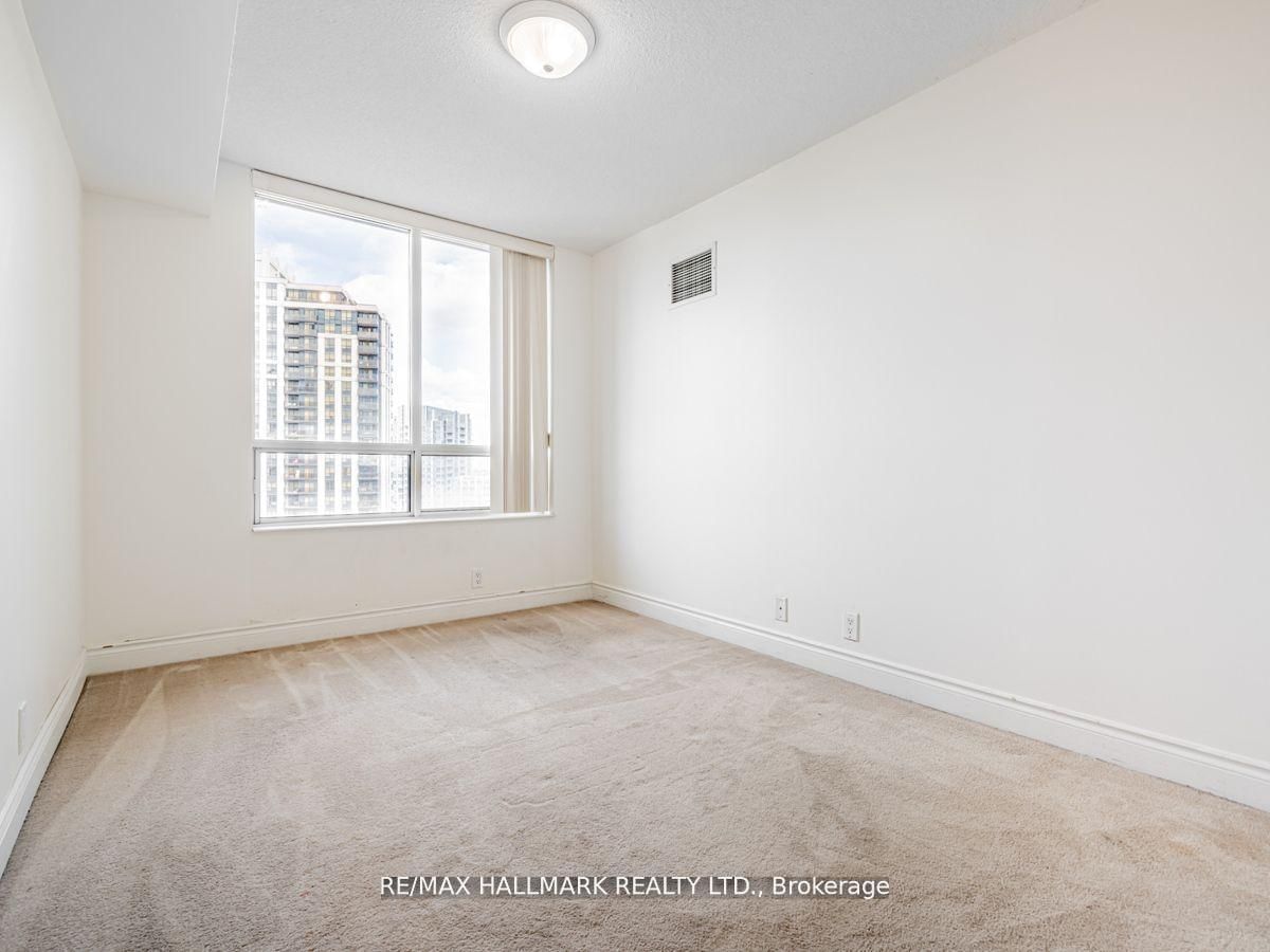 80 Harrison Garden Boulevard, Unit 927 - Photo 18