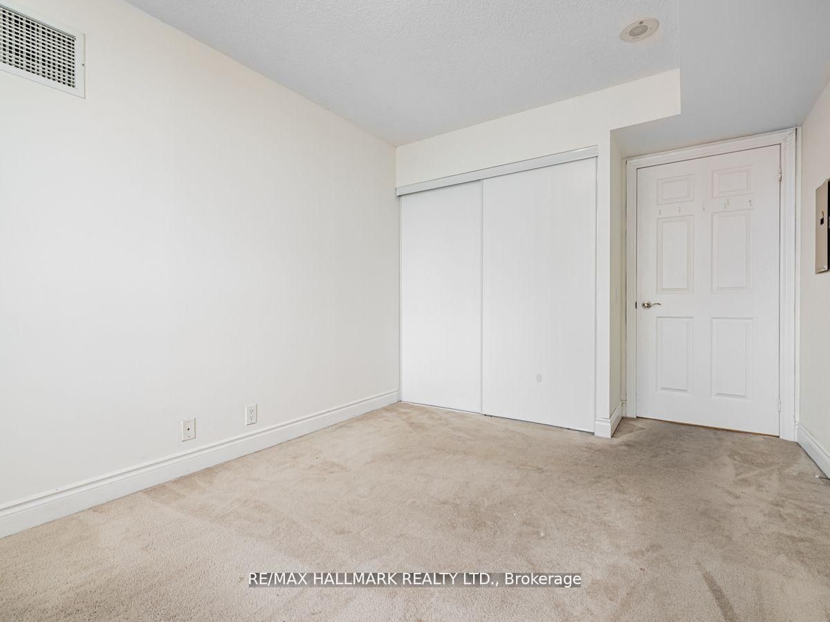 80 Harrison Garden Boulevard, Unit 927 - Photo 20