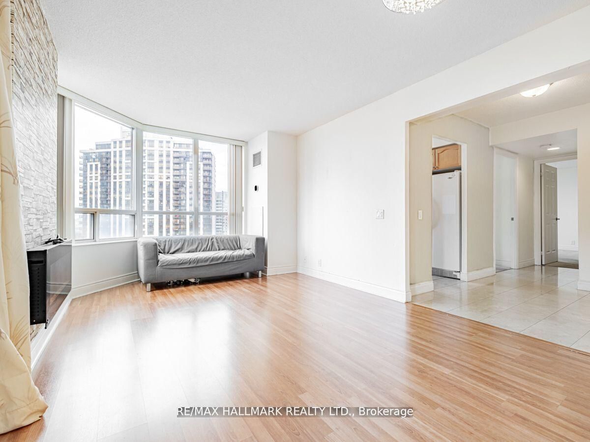 80 Harrison Garden Boulevard, Unit 927 - Photo 6