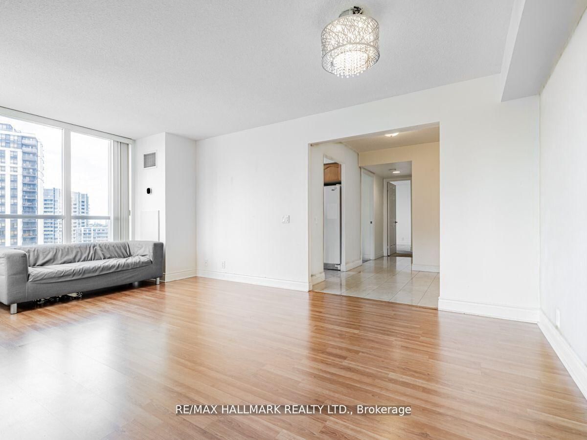 80 Harrison Garden Boulevard, Unit 927 - Photo 7