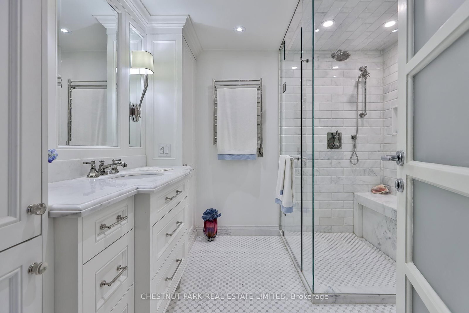 77 Avenue Road, Unit 204 - Photo 19