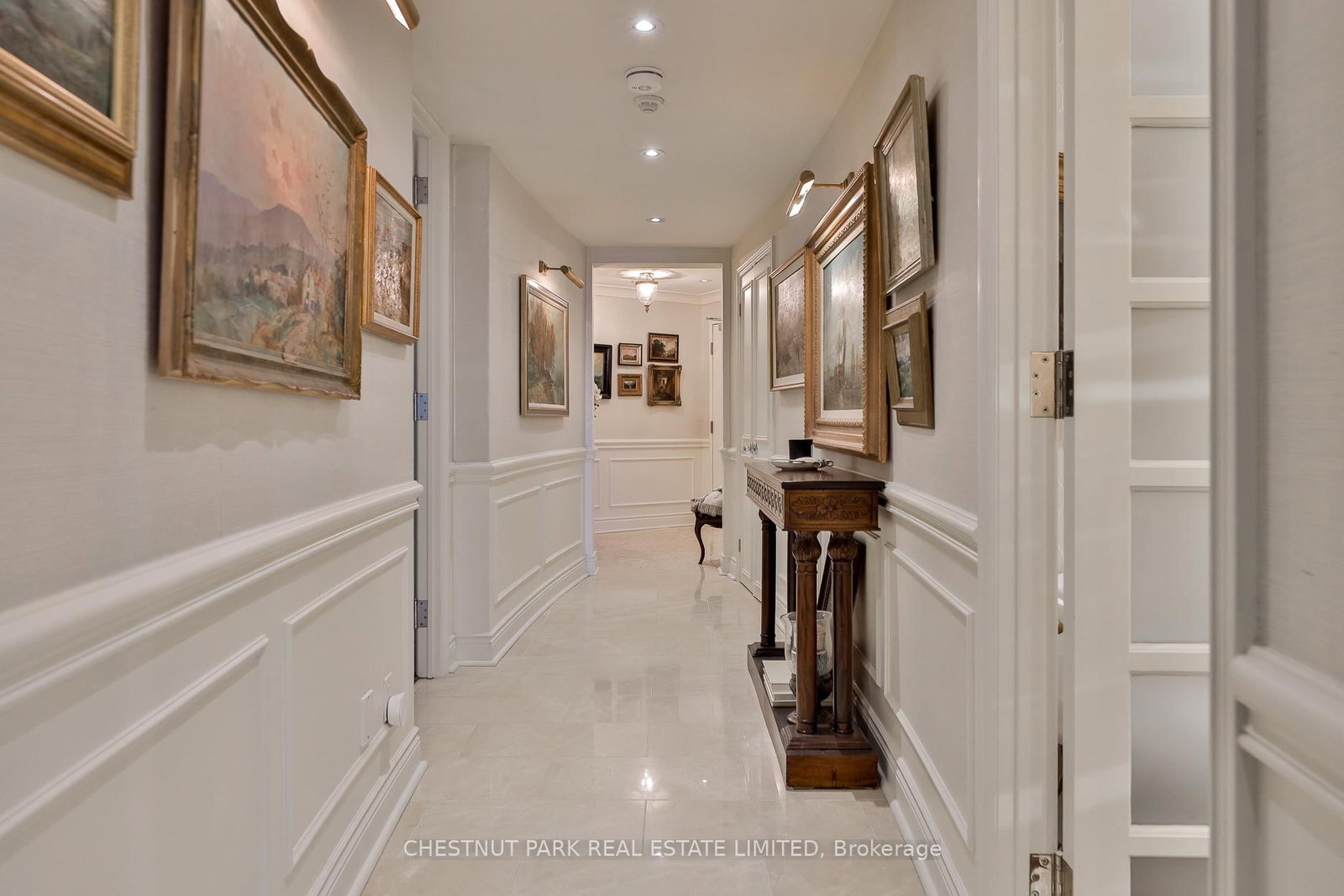 77 Avenue Road, Unit 204 - Photo 21