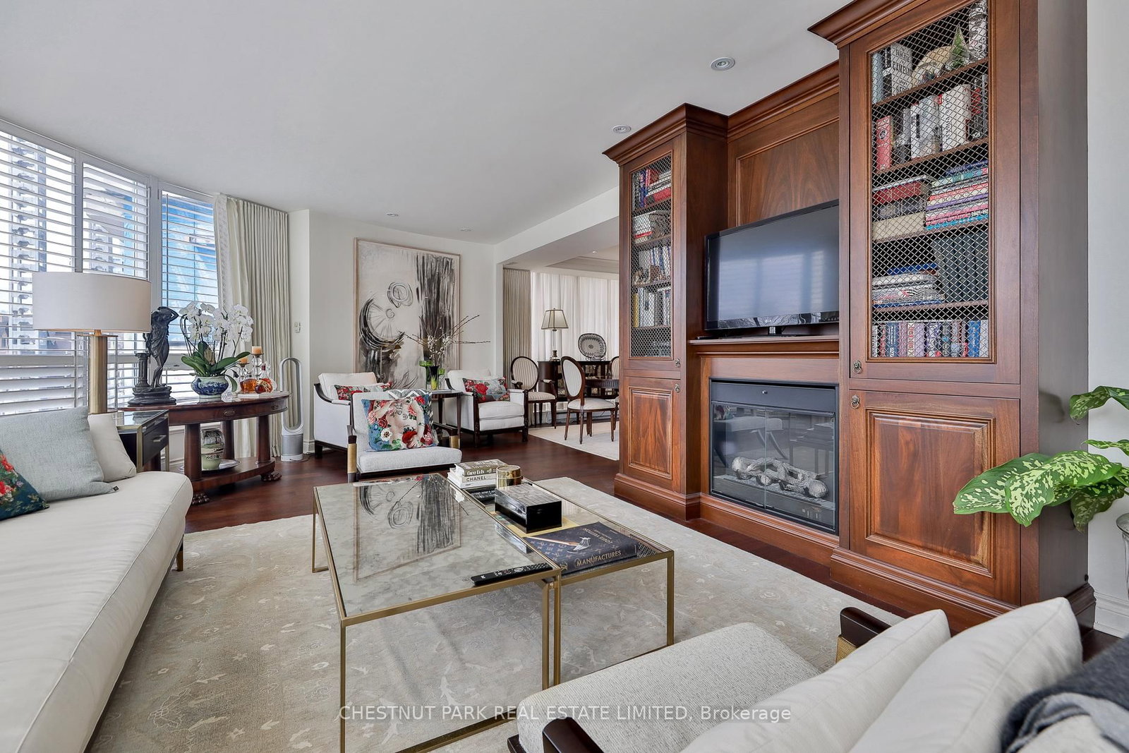 77 Avenue Road, Unit 204 - Photo 4